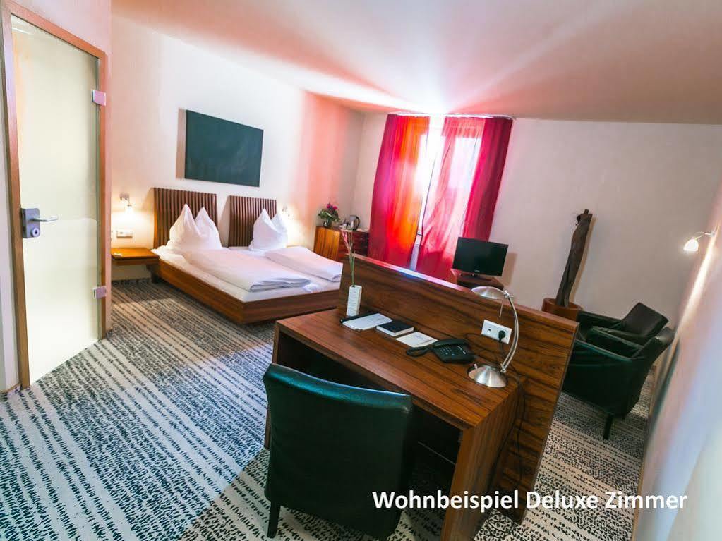 Hotel Sinsheim Extérieur photo